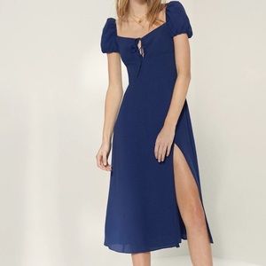 Aritzia wilfred NWT Pandora dress - size 10 - classic navy